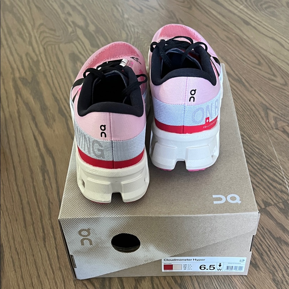 On Running Cloudmonster Hyper size 6.5 like new - Picture 2 of 7
